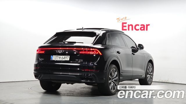 Audi Q8 (4M) 55 TFSI Quattro Premium 2021 — фото 2