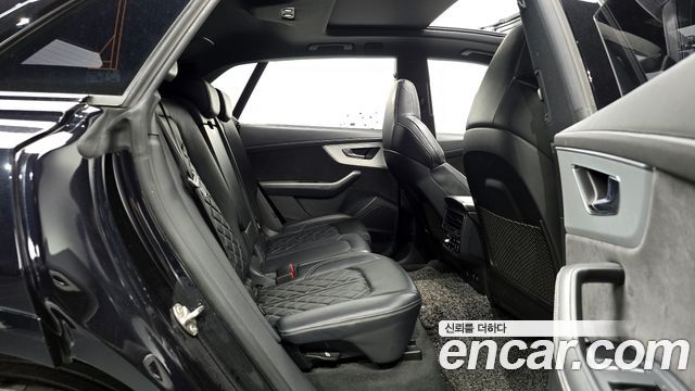 Audi Q8 (4M) 55 TFSI Quattro Premium 2021 — фото 12