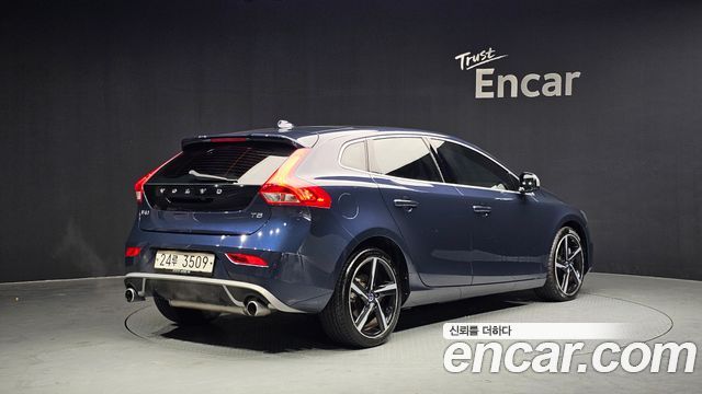 Volvo V40 T5 2nd 2015 — фото 2