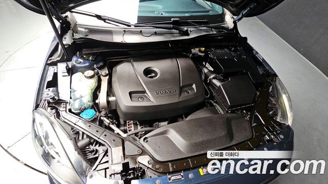 Volvo V40 T5 2nd 2015 — фото 6