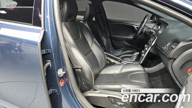 Volvo V40 T5 2nd 2015 — фото 10
