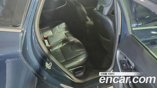Volvo V40 T5 2nd 2015 — фото 15