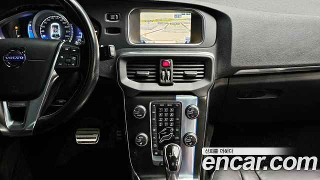 Volvo V40 T5 2nd 2015 — фото 19