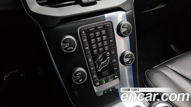 Volvo V40 T5 2nd 2015 — фото 21