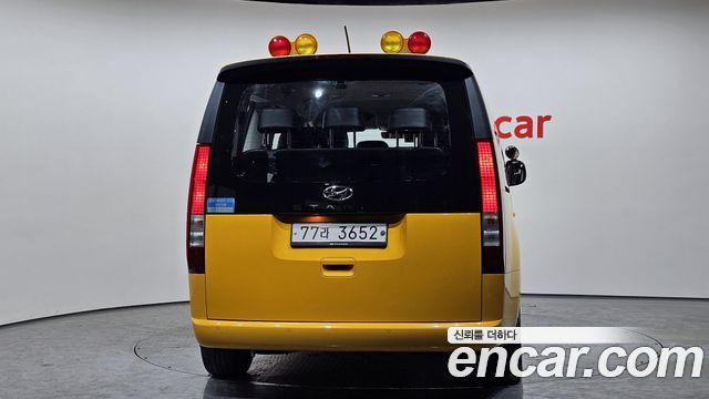 Hyundai Staria L3.5  Kinder Safety Car 11-Seater 2022 — фото 4