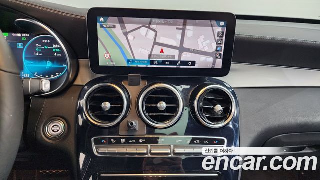 Mercedes-Benz GLC-Class (X253) GLC300e 4MATIC 2021 — фото 14