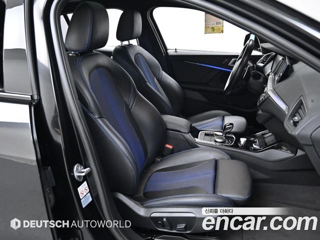 BMW 1 Series (F40) 120i M Sports 2023 — фото 10