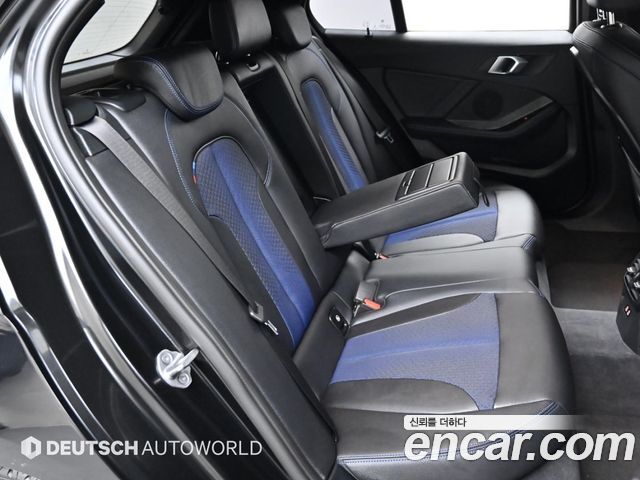 BMW 1 Series (F40) 120i M Sports 2023 — фото 16