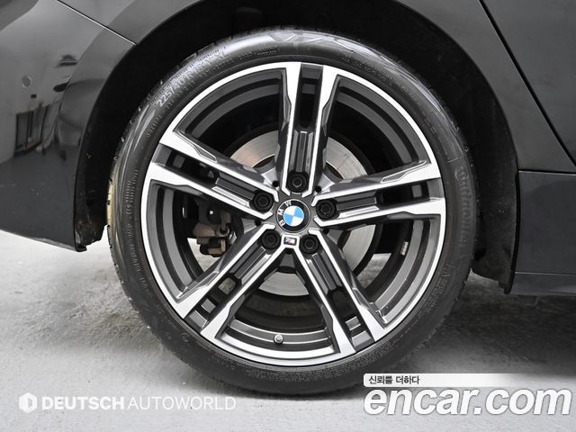 BMW 1 Series (F40) 120i M Sports 2023 — фото 23