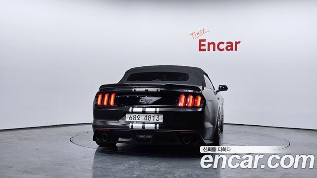 Ford Mustang GT Convertible 2015 — фото 4