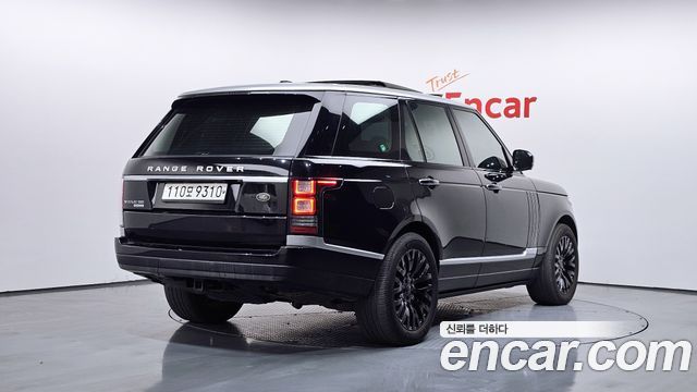 Land Rover Range Rover (IV) 4.4 SDV8 Vogue SE DIESEL 2014 — фото 2
