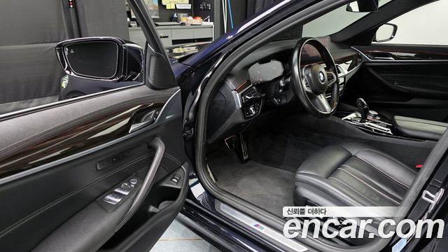 BMW 5 Series (G30) 520i M Sport 2022 — фото 10