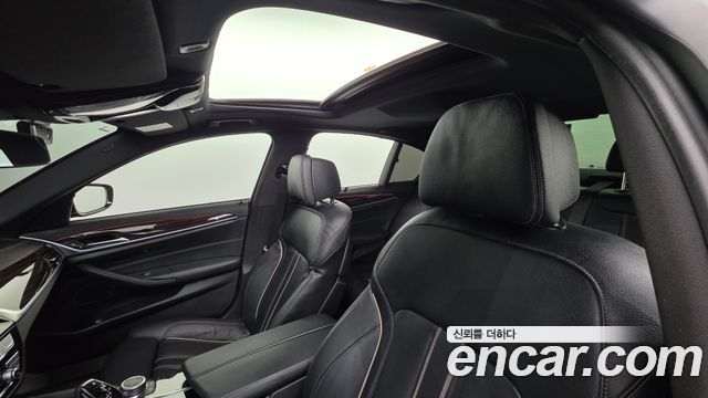 BMW 5 Series (G30) 520i M Sport 2022 — фото 19