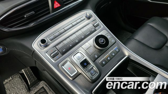 Hyundai Santa Fe Diesel 2.2 2WD Calligraphy 2021 — фото 9