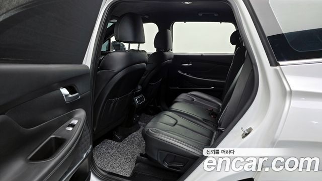 Hyundai Santa Fe Diesel 2.2 2WD Calligraphy 2021 — фото 12