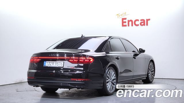 Audi A8 (D5) 55 TFSI Quattro Premium LWB 2022 — фото 2