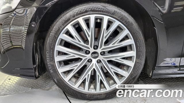 Audi A8 (D5) 55 TFSI Quattro Premium LWB 2022 — фото 5