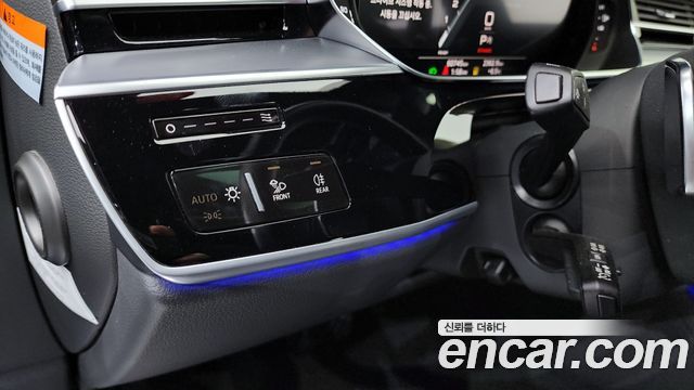 Audi A8 (D5) 55 TFSI Quattro Premium LWB 2022 — фото 16
