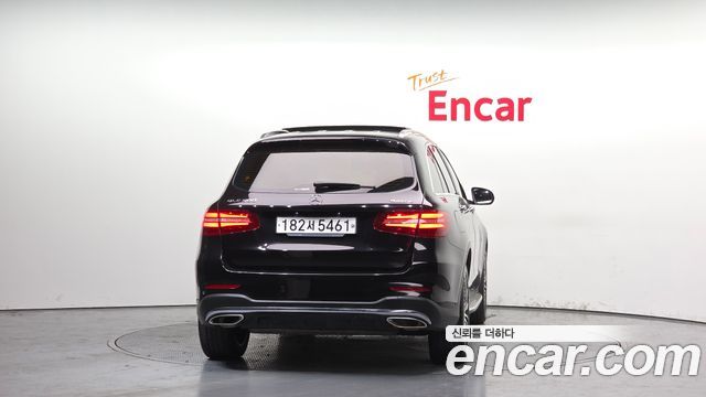 Mercedes-Benz GLC-Class (X253) GLC300 4MATIC AMG Line 2019 — фото 4