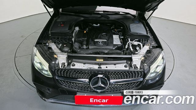 Mercedes-Benz GLC-Class (X253) GLC300 4MATIC AMG Line 2019 — фото 6