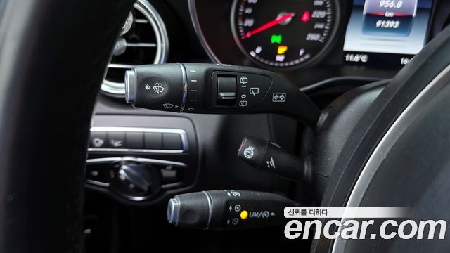 Mercedes-Benz GLC-Class (X253) GLC300 4MATIC AMG Line 2019 — фото 16