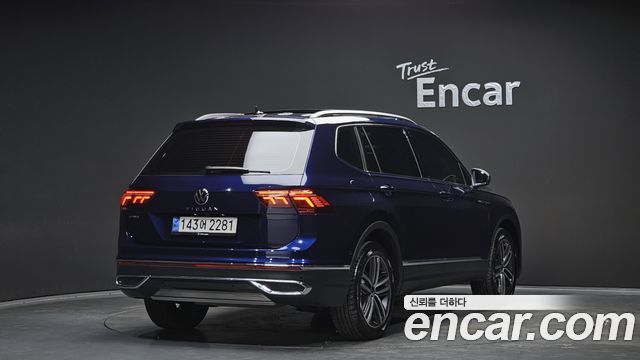 Volkswagen Tiguan Allspace 2.0 TSI Prestige 2022 — фото 2