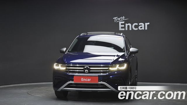 Volkswagen Tiguan Allspace 2.0 TSI Prestige 2022 — фото 3
