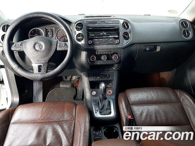 Volkswagen Tiguan 2.0 TDI Comfort 5N 2015 — фото 5