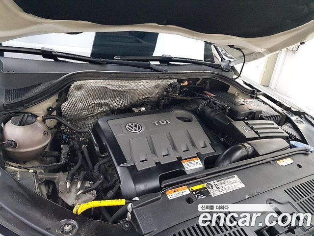 Volkswagen Tiguan 2.0 TDI Comfort 5N 2015 — фото 6