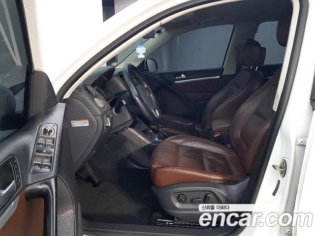 Volkswagen Tiguan 2.0 TDI Comfort 5N 2015 — фото 8