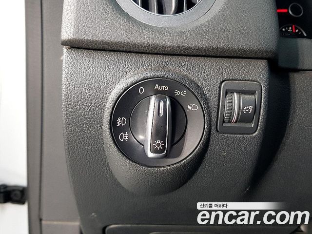 Volkswagen Tiguan 2.0 TDI Comfort 5N 2015 — фото 15
