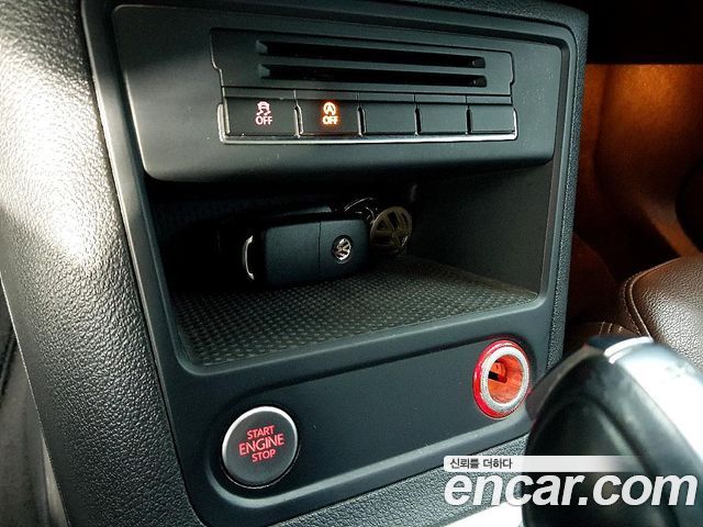 Volkswagen Tiguan 2.0 TDI Comfort 5N 2015 — фото 18
