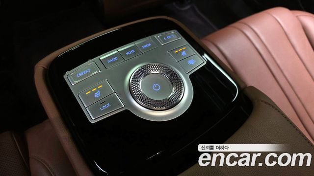 Genesis G80 (RG3) Gasoline 2.5 Turbo AWD 2022 — фото 22