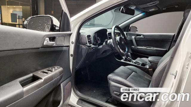 Kia Sportage The Bold Diesel 2.0 2WD Prestige 2021 — фото 11