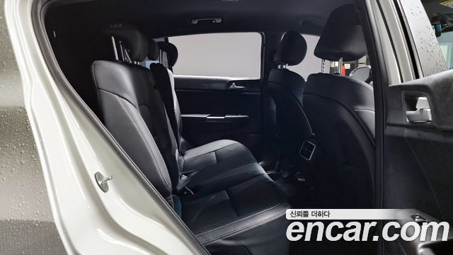 Kia Sportage The Bold Diesel 2.0 2WD Prestige 2021 — фото 12