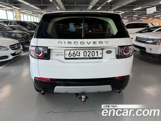 Land Rover Discovery Sport 2.0 TD4 HSE Luxury 2016 — фото 4