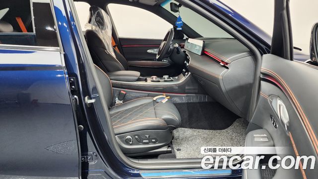 Genesis GV70 2.5T Gasoline AWD 2025 — фото 11