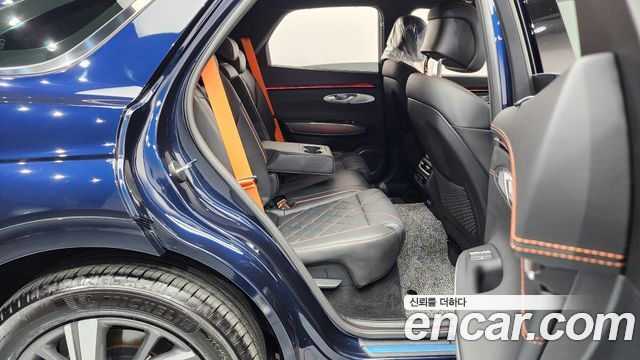 Genesis GV70 2.5T Gasoline AWD 2025 — фото 12