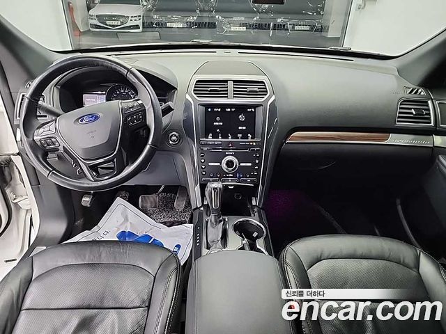 Ford Explorer 2.3 Limited 4WD 5th 2018 — фото 7