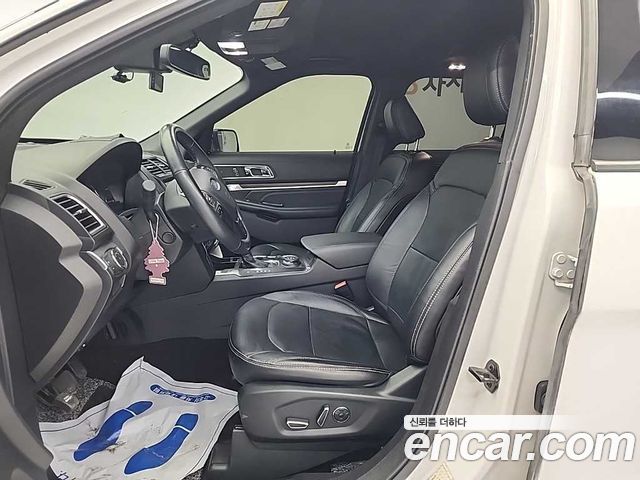 Ford Explorer 2.3 Limited 4WD 5th 2018 — фото 15