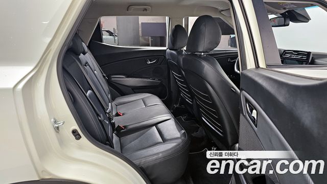 KG Mobility (SsangYong) Very New Tivoli Gasoline 1.5 2WD V3 2022 — фото 12