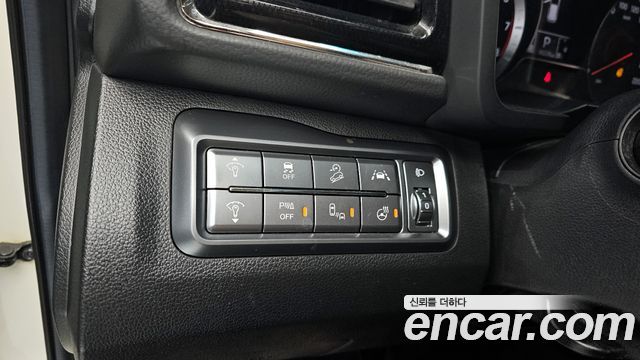 KG Mobility (SsangYong) Very New Tivoli Gasoline 1.5 2WD V3 2022 — фото 14