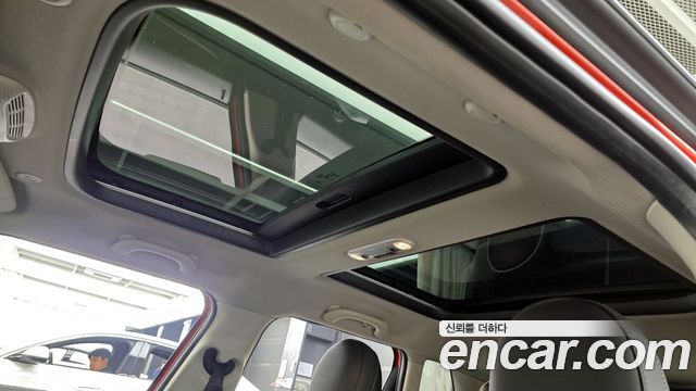 MINI Cooper S 5Door Standard 3rd 2019 — фото 23