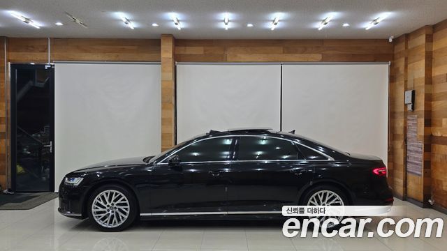 Audi A8 (D5) 55 TFSI Quattro LWB 2020 — фото 5