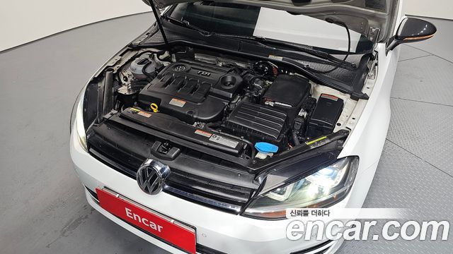 Volkswagen Golf (VII) 2.0 TDI Premium 2016 — фото 6