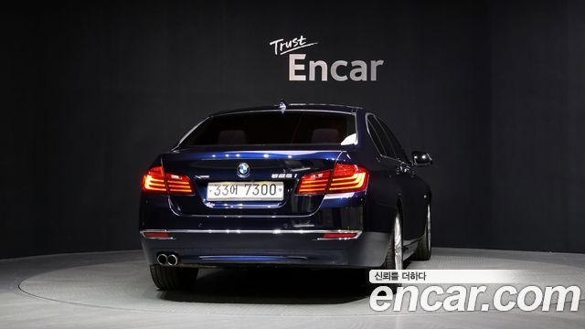 BMW 5 Series (F10) 528i xDrive Luxury 2014 — фото 4
