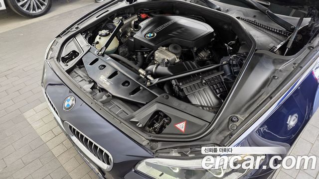 BMW 5 Series (F10) 528i xDrive Luxury 2014 — фото 6