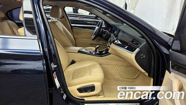 BMW 5 Series (F10) 528i xDrive Luxury 2014 — фото 15