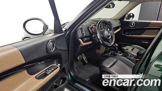 MINI Cooper D Countryman ALL4 HIGH 2nd 2018 — фото 15