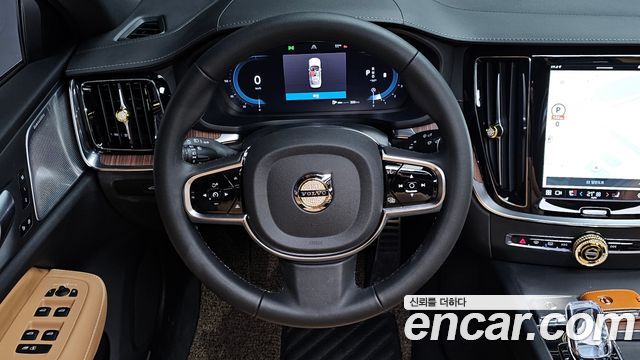 Volvo S60 (III) B5 Ultimate Bright 2024 — фото 13